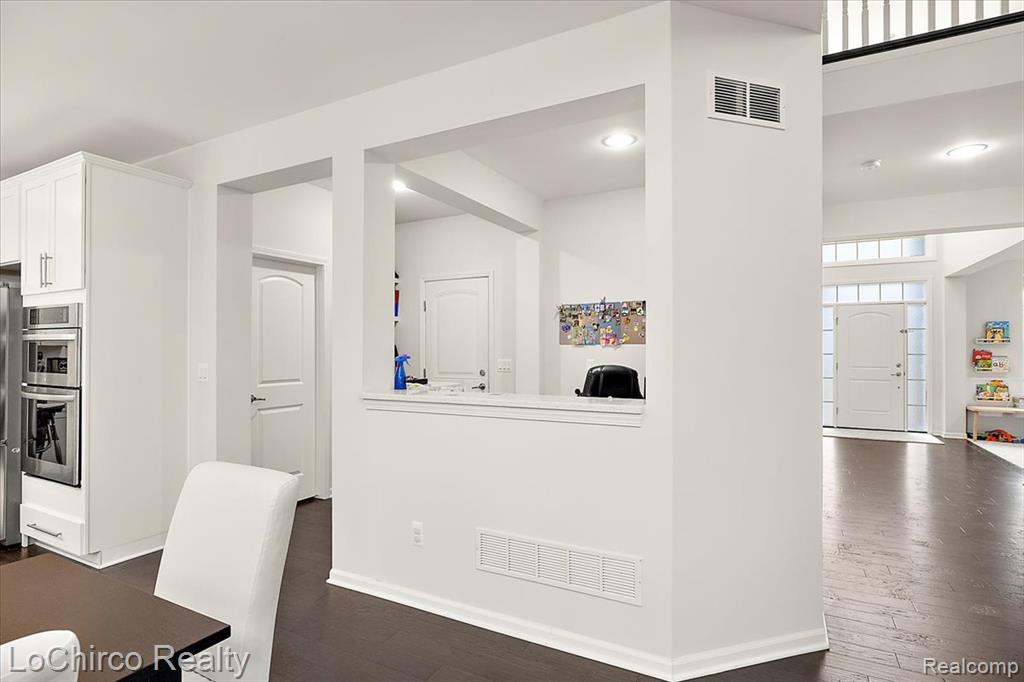 43722 Bolingbrooke Lane, Novi, MI 48377 — Photo 18