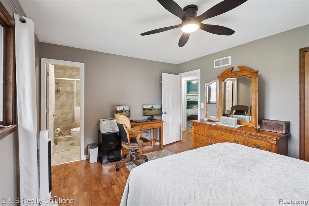 54675 Romeo Plank Road, Macomb, MI 48042 — Photo 22