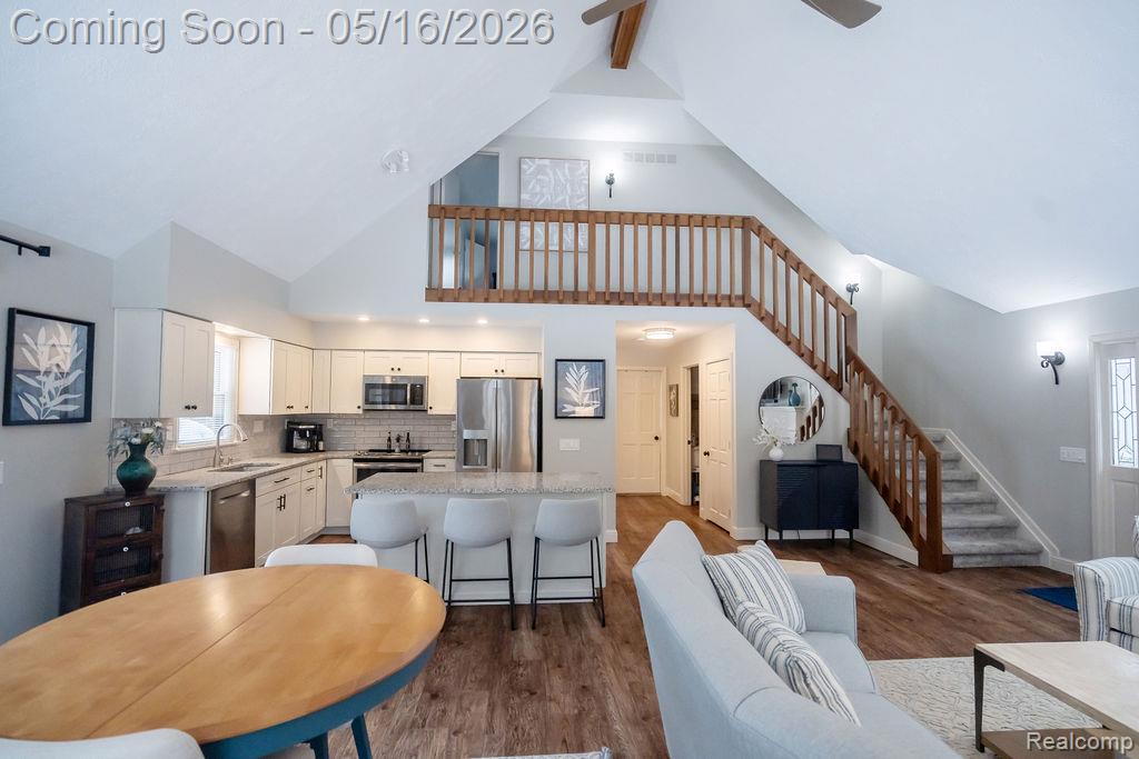 9256 Pine Hill Trail, Fenton, MI 48430 — Photo 10