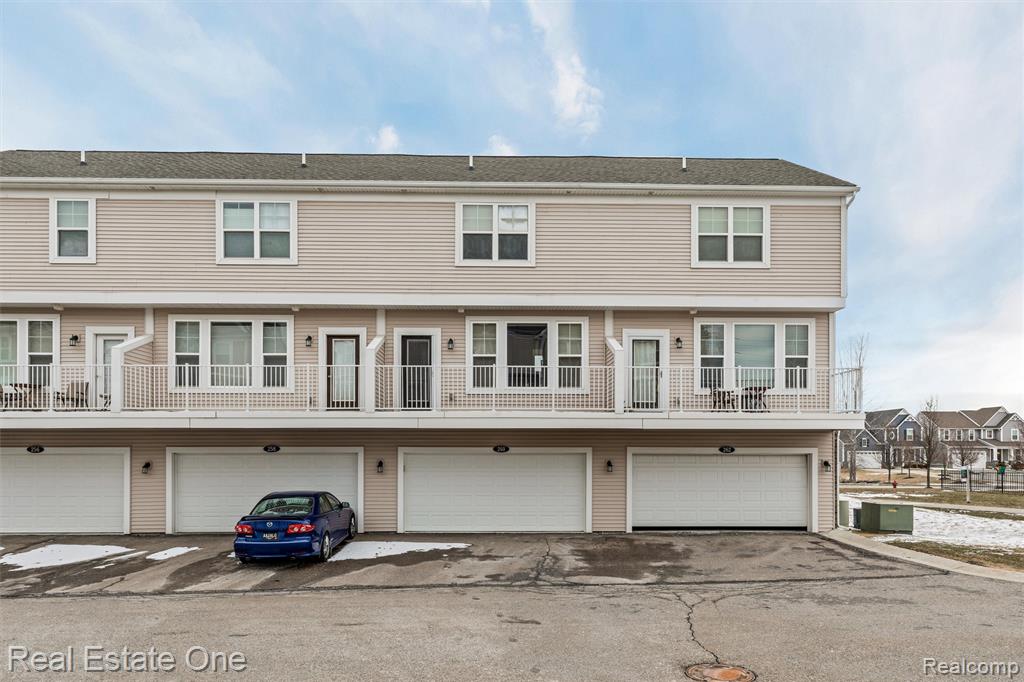 260 Center Boulevard, Wixom, MI 48393 — Photo 24