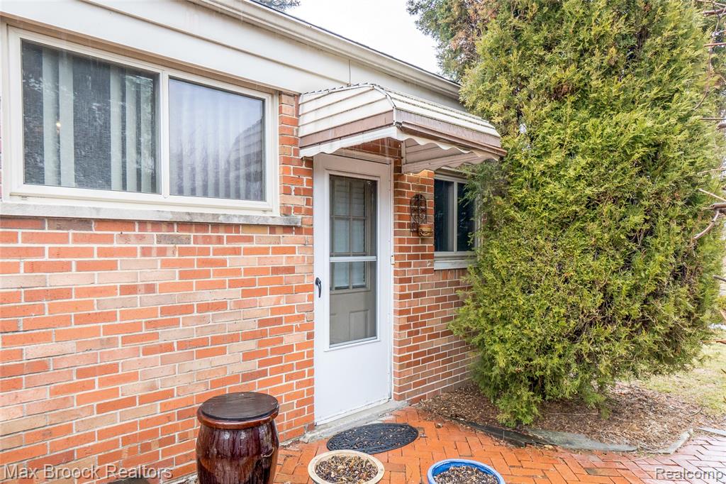 1703 Browning Avenue, Madison Heights, MI 48071 — Photo 39