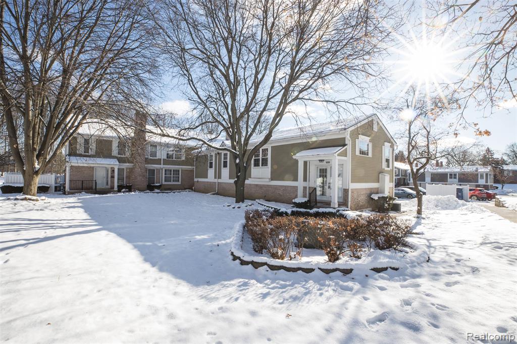 20940 E Glen Haven Circle, 46, Northville, MI 48167 — Photo 2