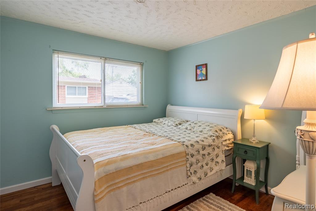 8311 Gulley Street, Taylor, MI 48180 — Photo 16