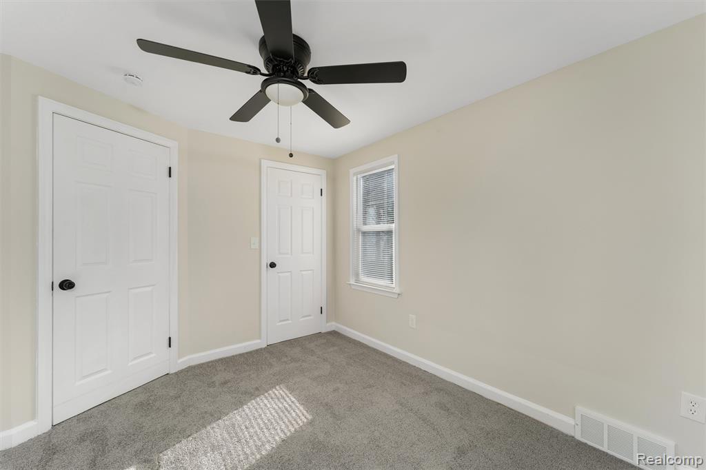 11090 McKinney Street, Detroit, MI 48224 — Photo 16