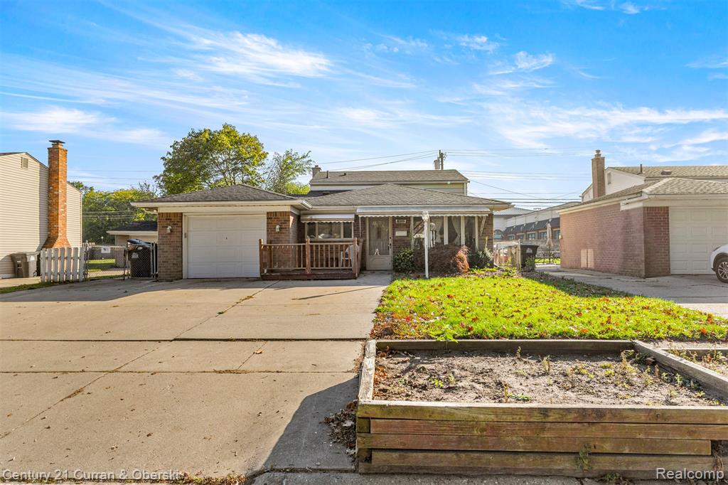 8319 Ziegler Street, Taylor, MI 48180 — Photo 37