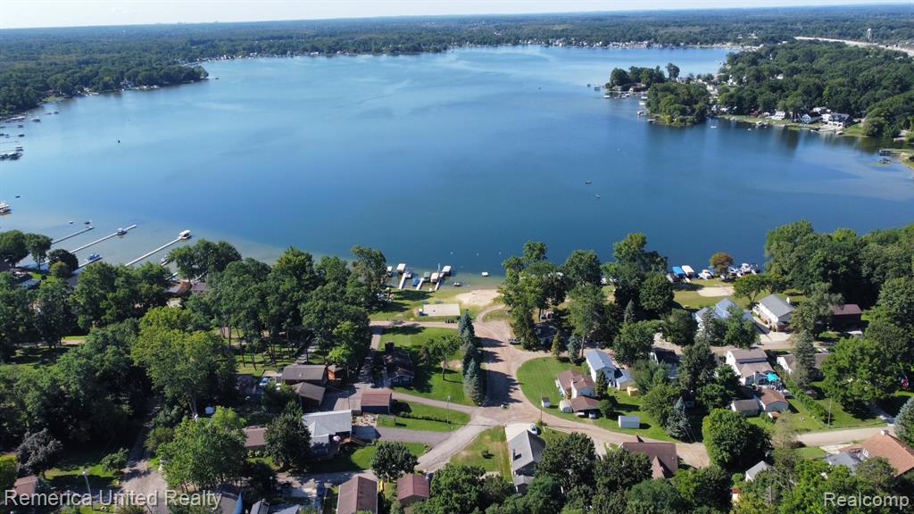 10324 Greenwood Road, Whitmore Lake, MI 48189 — Photo 17