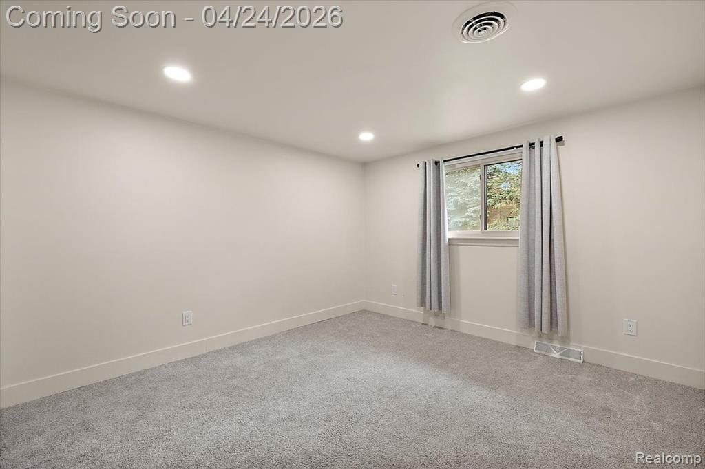4389 Charing Way, Bloomfield Hills, MI 48304 — Photo 29