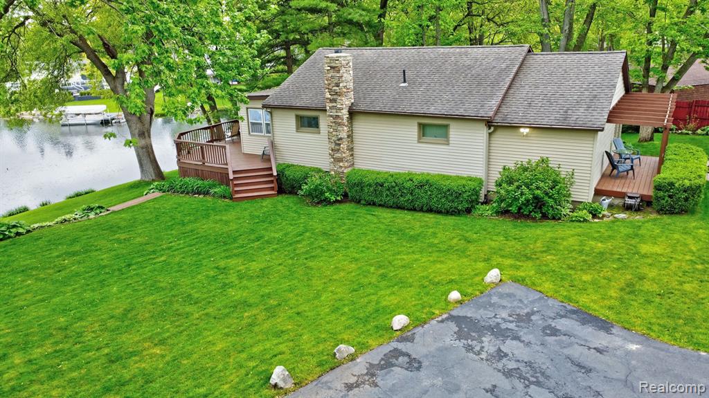 4030 ROLLINS Avenue, Waterford, MI 48329 — Photo 40