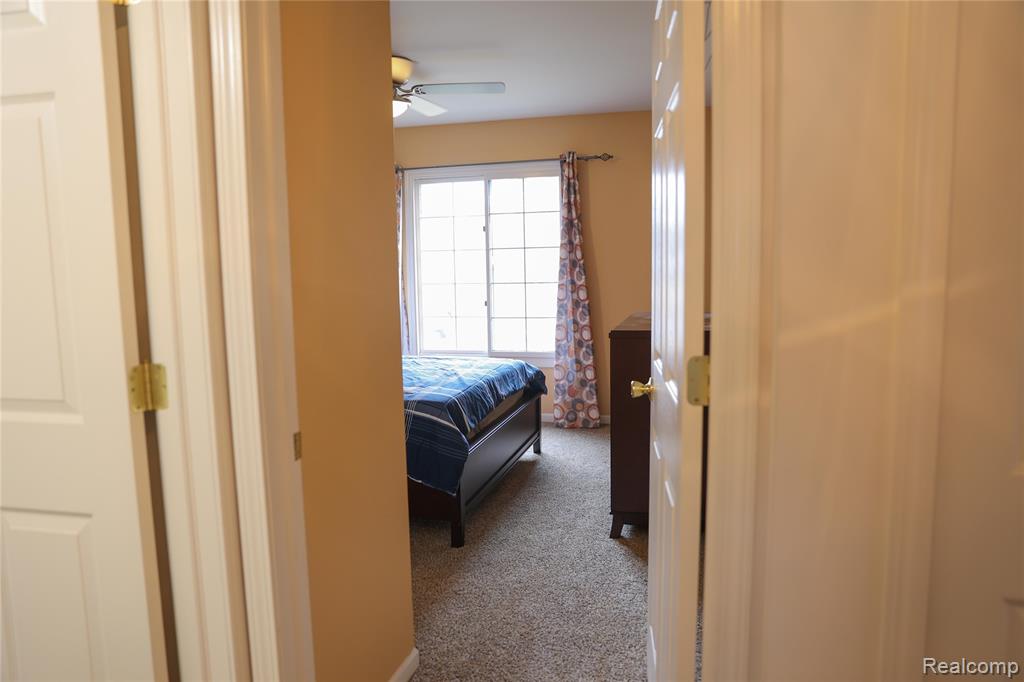 13229 Highland Circle, 51, Sterling Heights, MI 48312