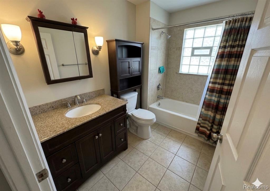 18418 Edinborough Road, Detroit, MI 48219 — Photo 12