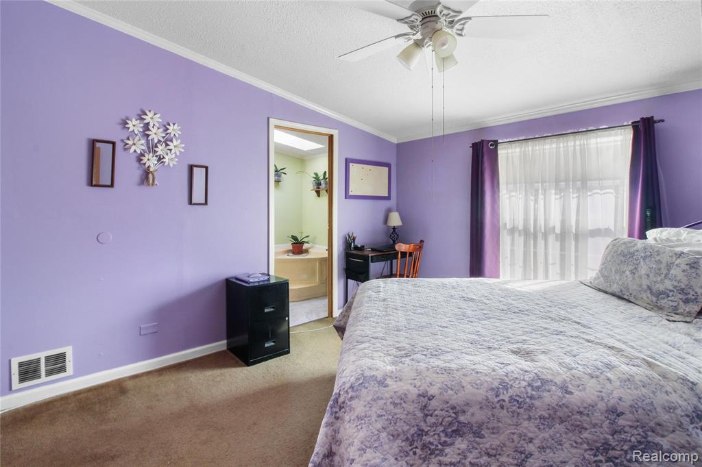 5317 Bart, Casco, MI 48064 — Photo 10