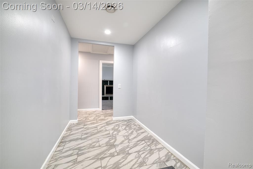 19580 Parke Lane, Grosse Ile, MI 48138 — Photo 22