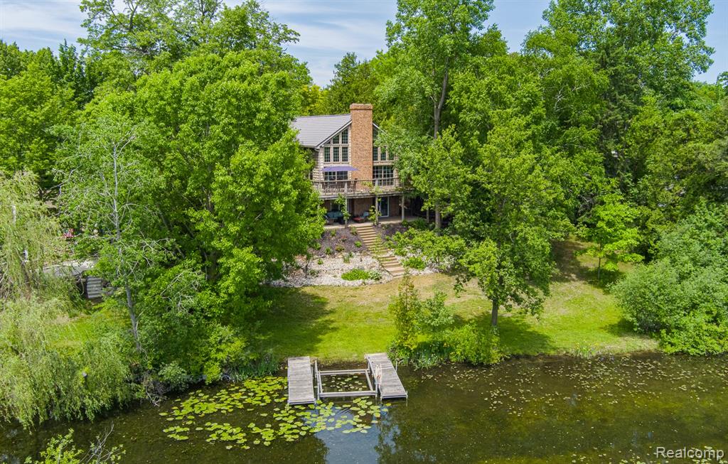 4780 Hillcrest Drive, Clarkston, MI