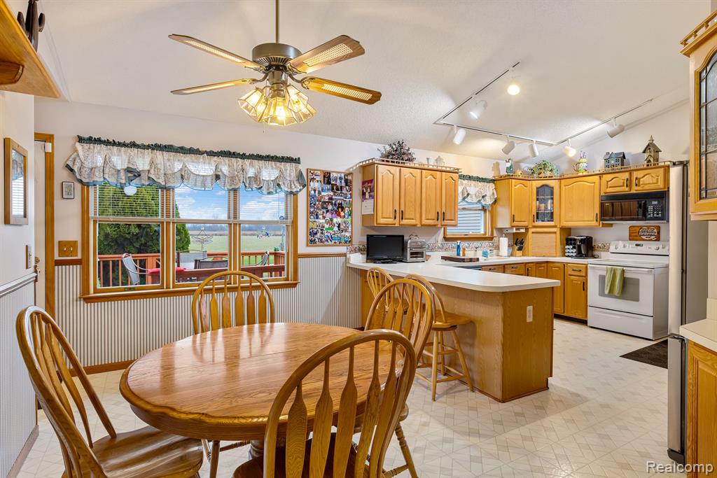1411 Fox Road, Wales, MI — Photo 12