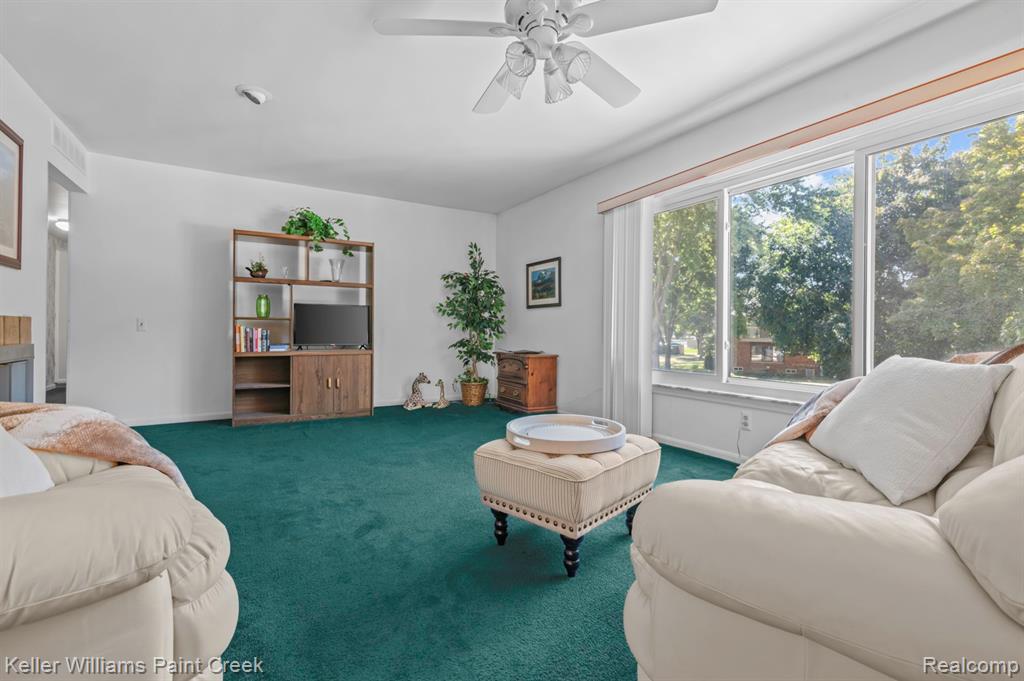 42501 Eldon Circle, Clinton Twp, MI 48038 — Photo 7
