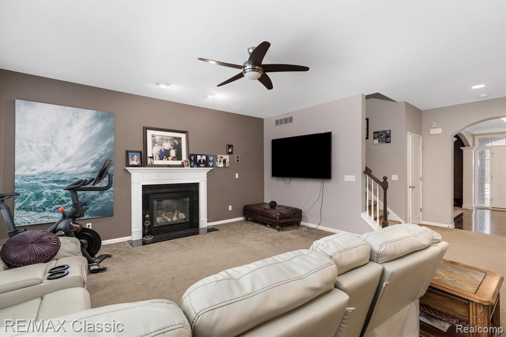 52350 FERNDALE Drive, Northville, MI 48167 — Photo 11