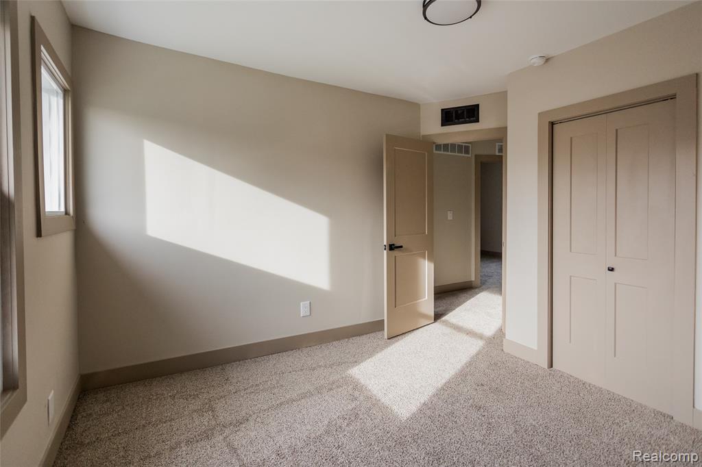 2630 Harding Street, Detroit, MI 48214 — Photo 21