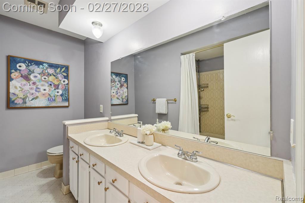42845 Inverness Court, Northville, MI 48168 — Photo 30
