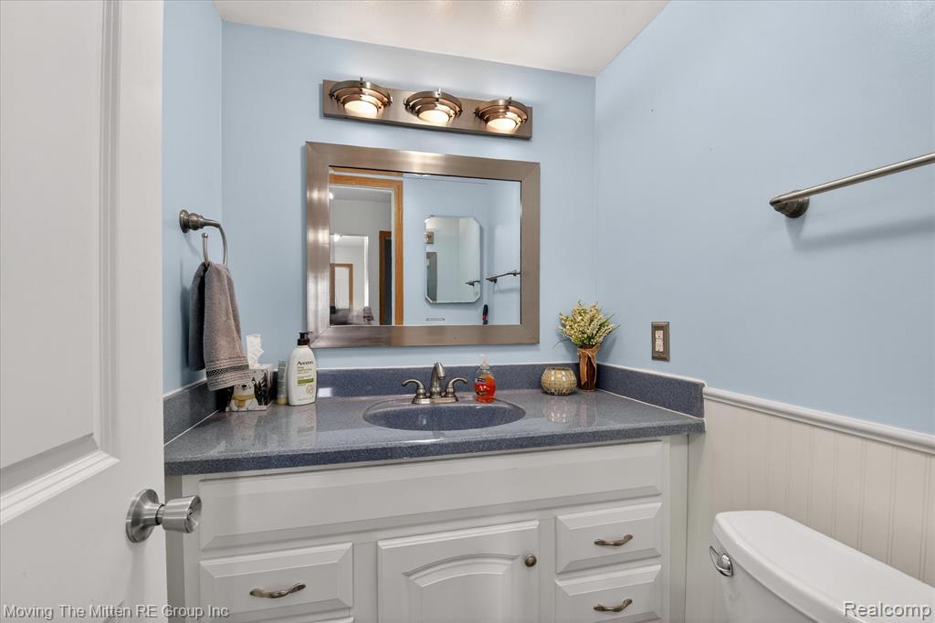 13153 Lake Point Boulevard, Belleville, MI 48111 — Photo 15