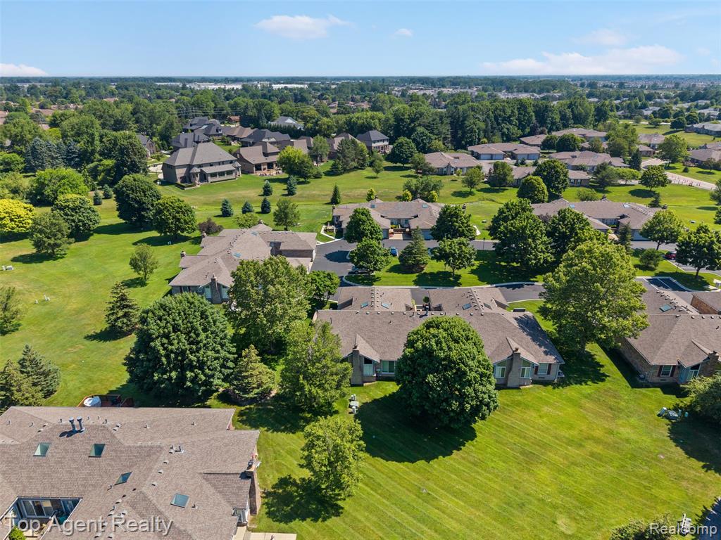 48607 Sutton Bay Court, Shelby Twp, MI 48315 — Photo 34