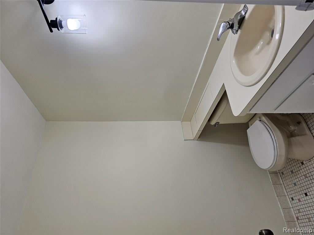 7370 Woodview Street, 3, Westland, MI — Photo 5