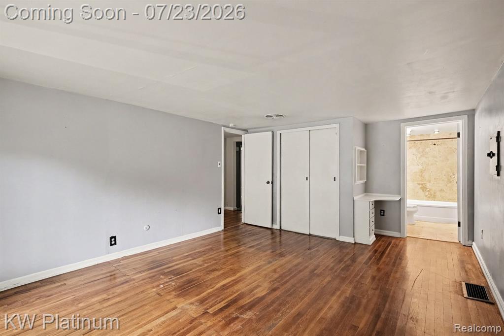 4885 Lakeshore Road, Fort Gratiot, MI 48059 — Photo 8