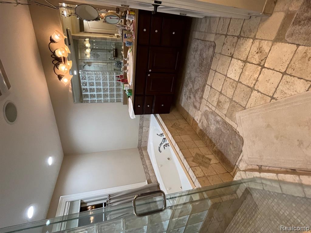 2888 Parkway Place, Hartland, MI 48353 — Photo 26