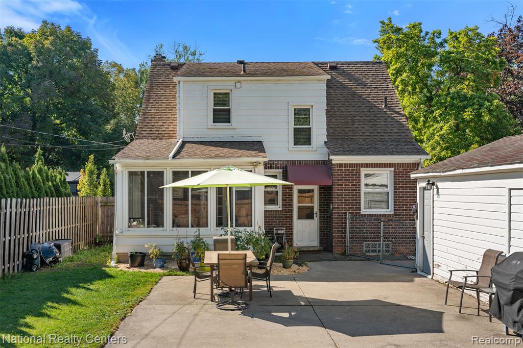 10834 Talbot Avenue, Huntington Woods, MI — Photo 31
