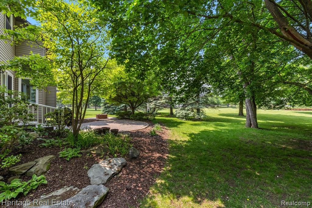 624 Glenmoor Drive, Oxford, MI 48371 — Photo 41
