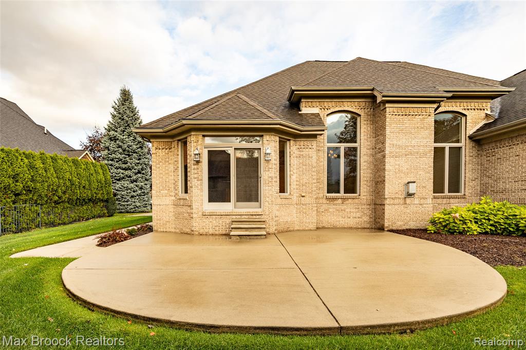 52221 Chickadee, Shelby Twp, MI 48315 — Photo 6