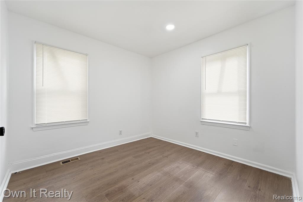 6454 Vaughan Street, Detroit, MI 48228 — Photo 15
