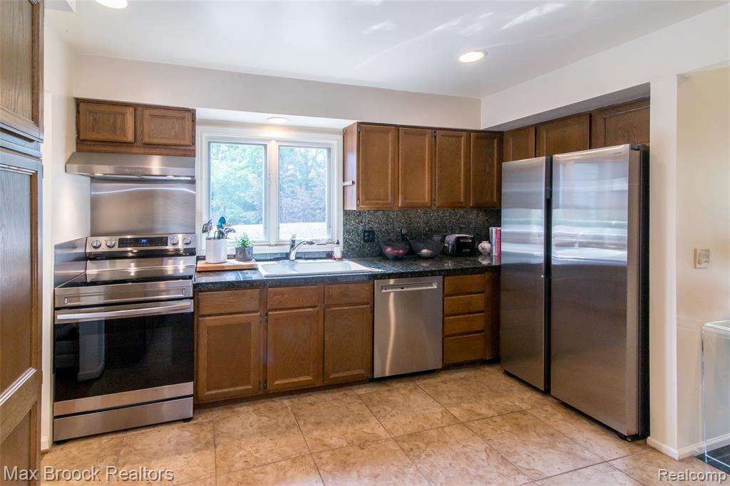 41350 Woodward Avenue, Bloomfield Hills, MI 48304 — Photo 15
