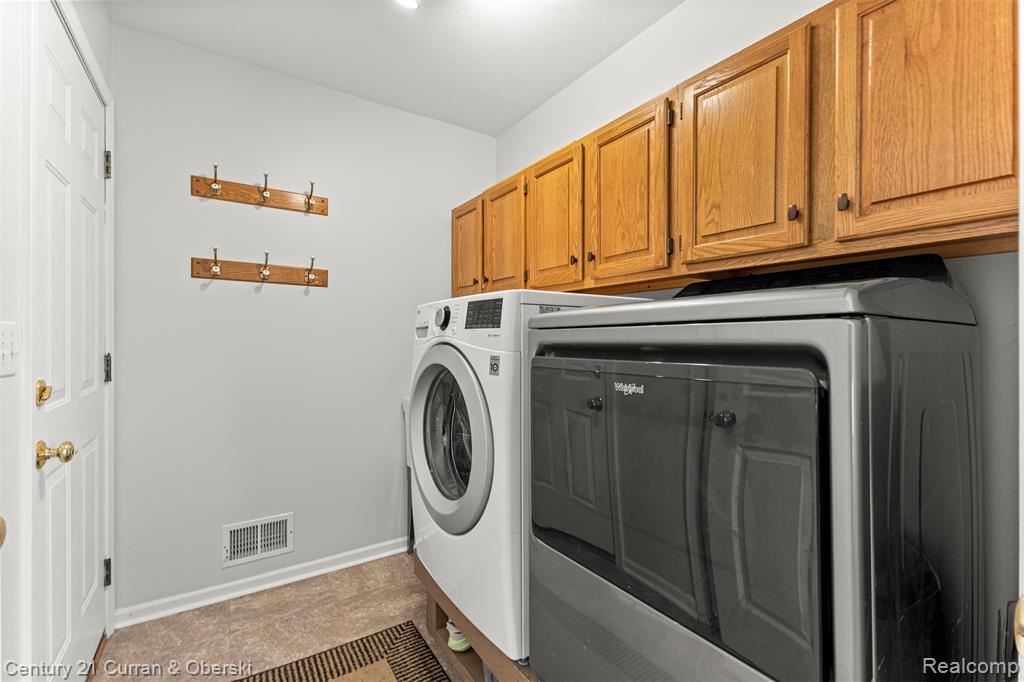1256 Wedgewood Circle, Saline, MI 48176 — Photo 31