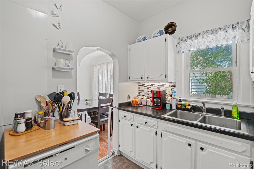 4233 Menton Street, Flint, MI 48507 — Photo 10
