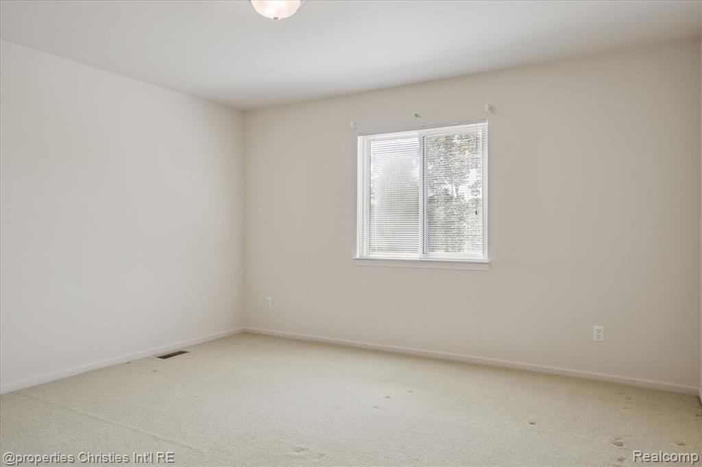 4831 Sunderland Drive, Sterling Heights, MI 48314 — Photo 38