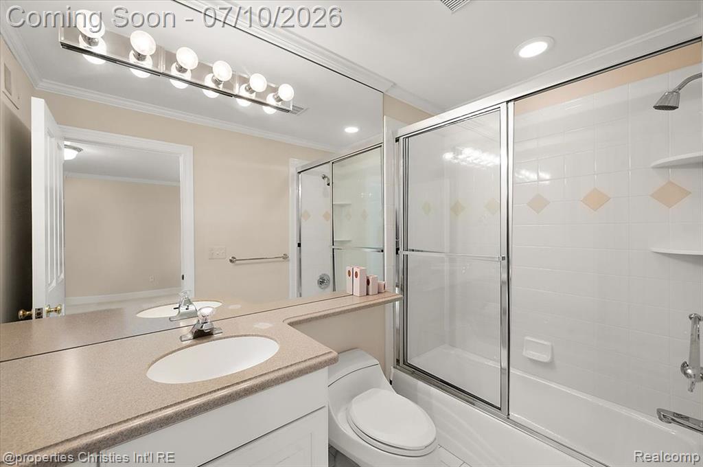 937 Mitchell Court, Bloomfield Hills, MI 48304 — Photo 32