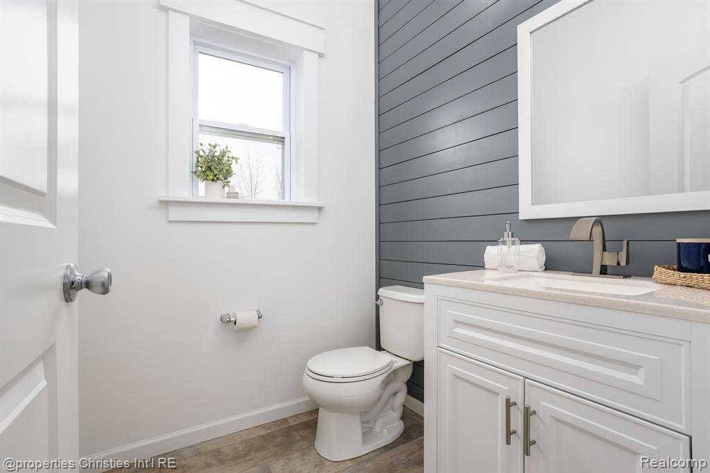 844 SADDLEBROOK Drive, Linden, MI 48451 — Photo 14
