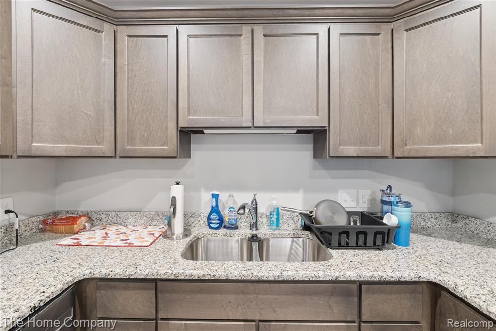 48270 Applegrove Lane, Chesterfield, MI — Photo 13