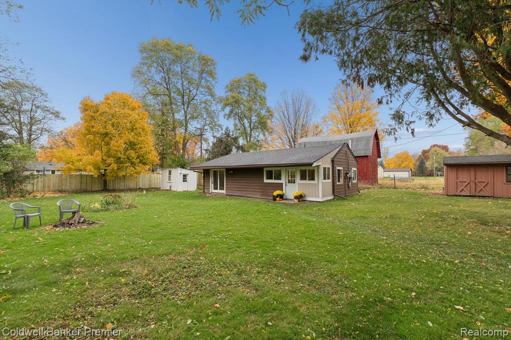 2988 Farmers Creek Road, Metamora, MI 48455 — Photo 2