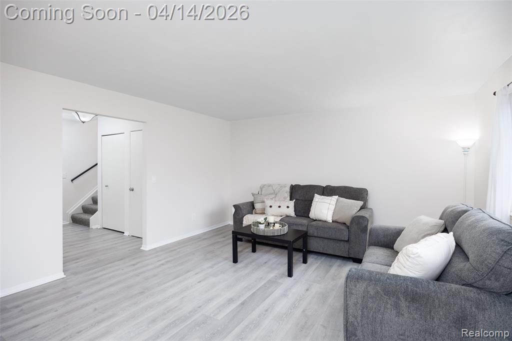 933 Kirts Boulevard, Troy, MI 48084 — Photo 6