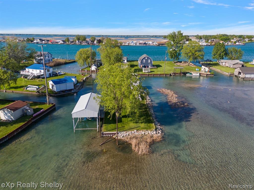 8395 N Channel - Harsens Island, Clay, MI 48001 — Photo 61