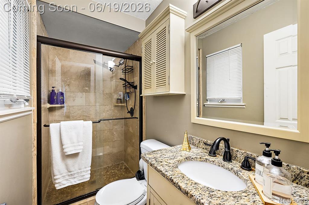 11387 Mart Road, Whitmore Lake, MI 48189 — Photo 36