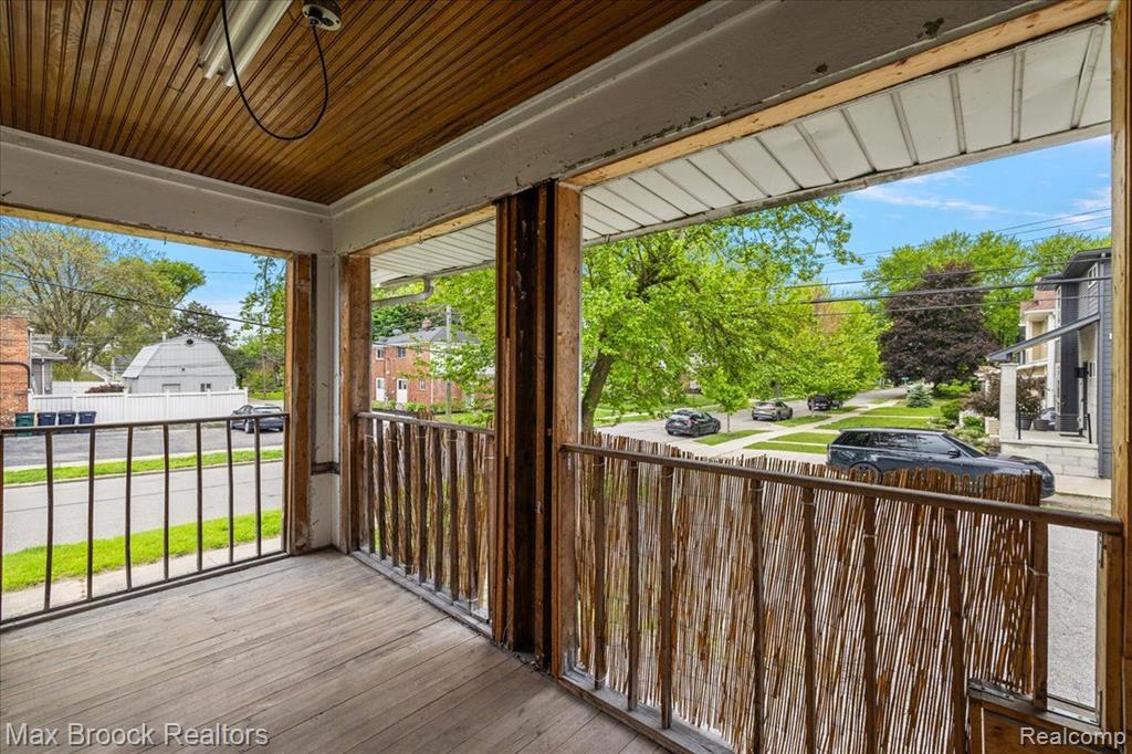 503 N WASHINGTON Avenue, Royal Oak, MI 48067 — Photo 5