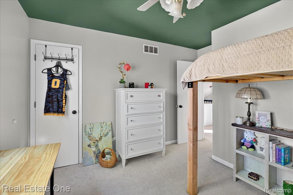 693 Knibbe Road, Lake Orion, MI 48362 — Photo 62