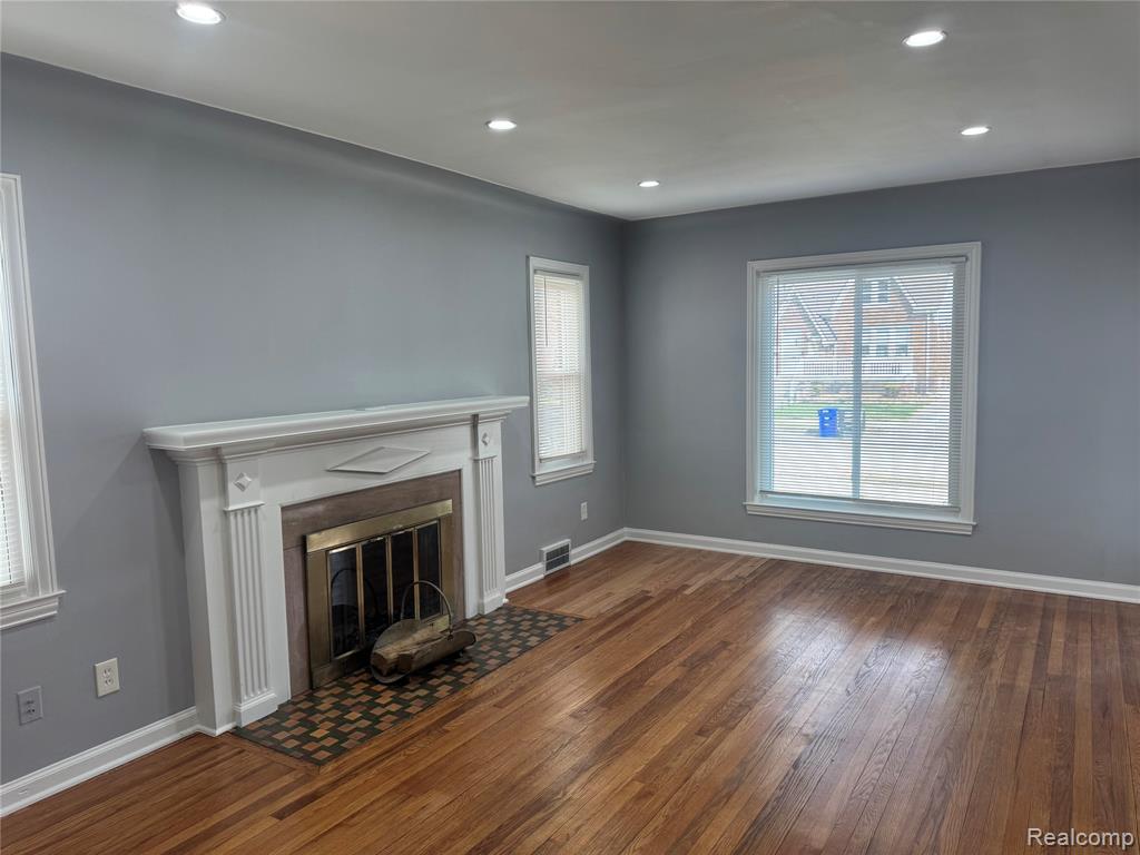 5085 Grayton Street, Detroit, MI 48224 — Photo 3