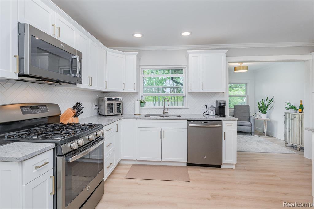 5447 Kasemeyer Road, Bay City, MI 48706 — Photo 7