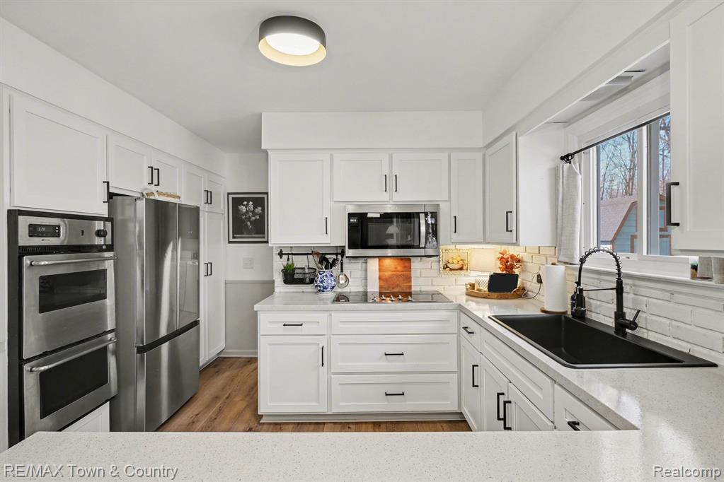 3423 Longview Drive, Flushing, MI 48433 — Photo 10