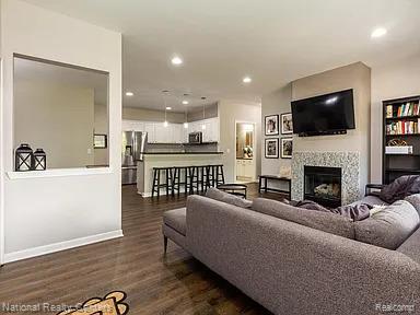 5439 TWIN OAKS Drive, Sterling Heights, MI 48314 — Photo 5