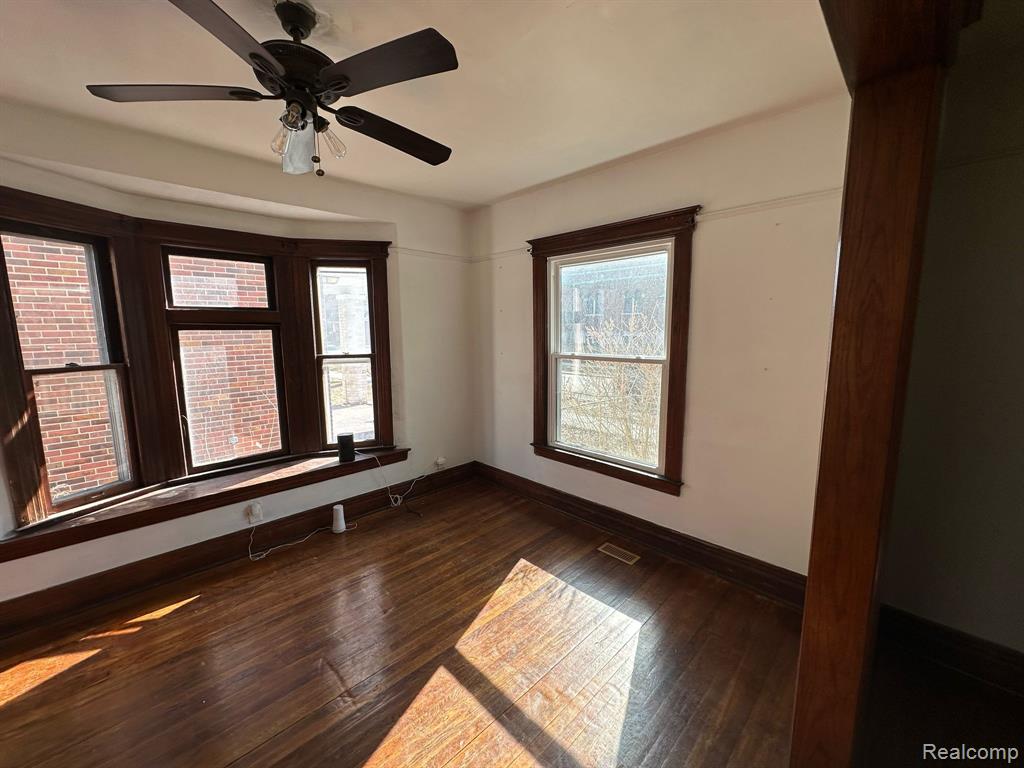 4132 SEMINOLE Street, Detroit, MI 48214 — Photo 5