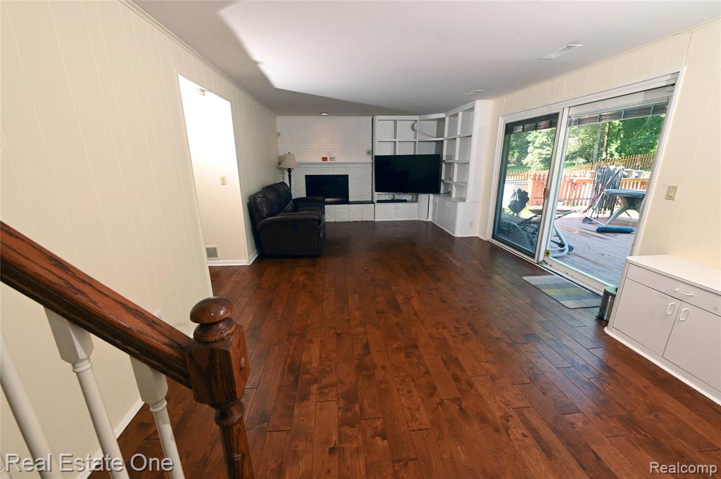 5382 Van Ness Drive, Bloomfield Hills, MI 48302 — Photo 4